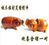 INPHIC-開光桃木招財笑豬擺件 歡喜金豬招財旺運工藝品擺設 吉祥如意一對